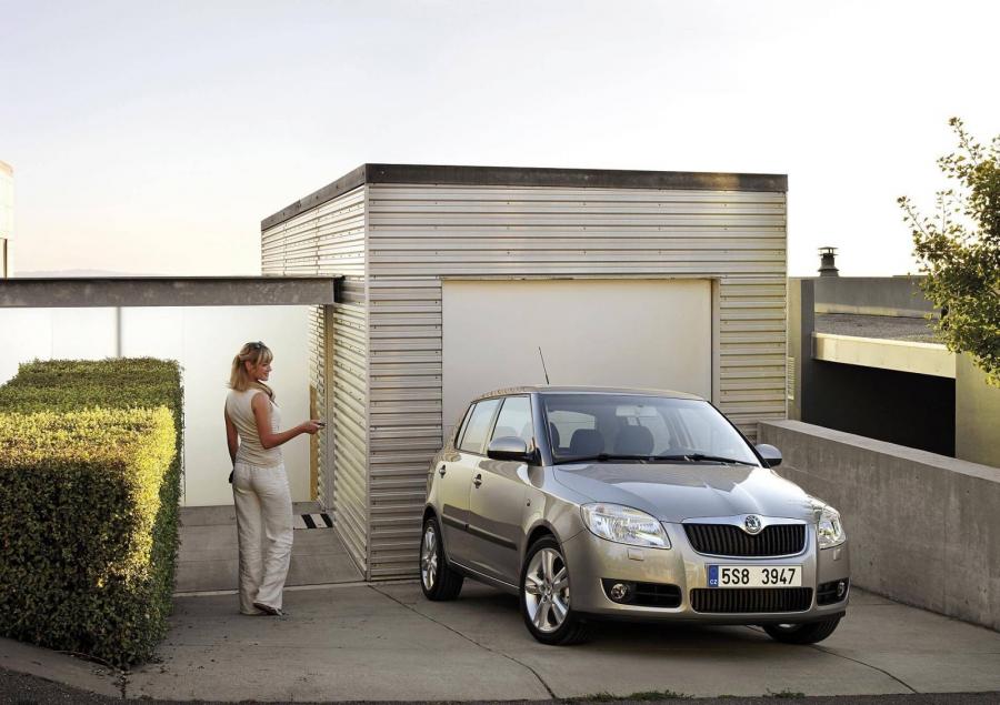  Skoda Fabia 2007 года  (фото 13 из 18)